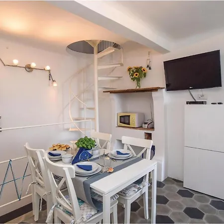 Holiday home Lovely In Imperia, Loc, With Wifi
