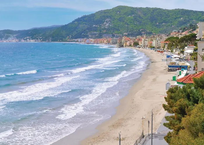 Gorgeous In Imperia, Loc Poggi